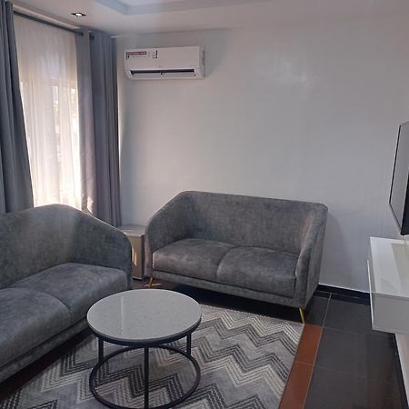 Hotel 35 Embassy 拉各斯 外观 照片