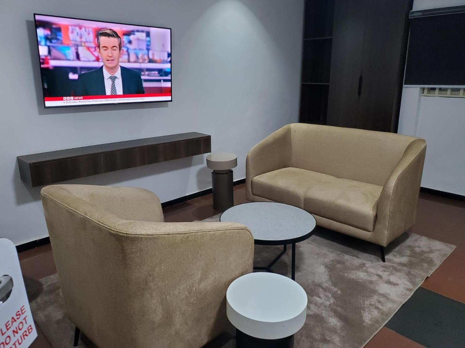 Hotel 35 Embassy 拉各斯 外观 照片