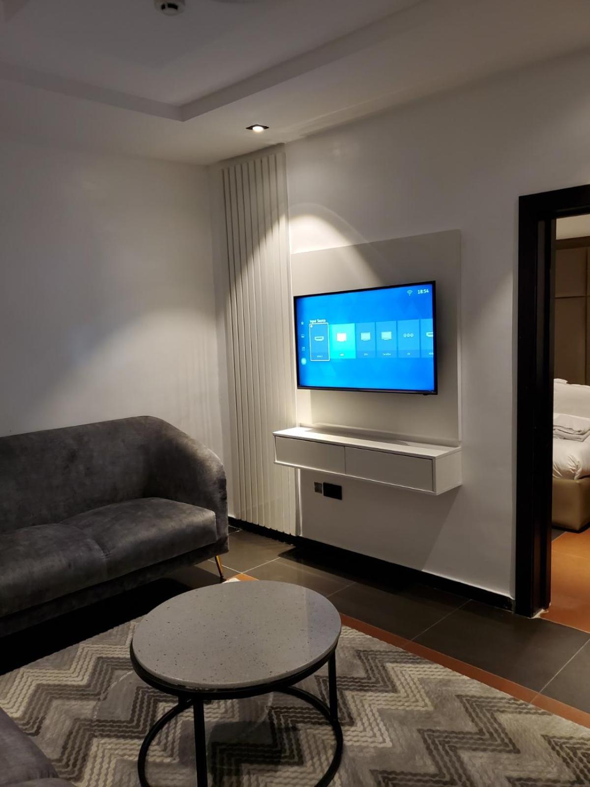 Hotel 35 Embassy 拉各斯 外观 照片